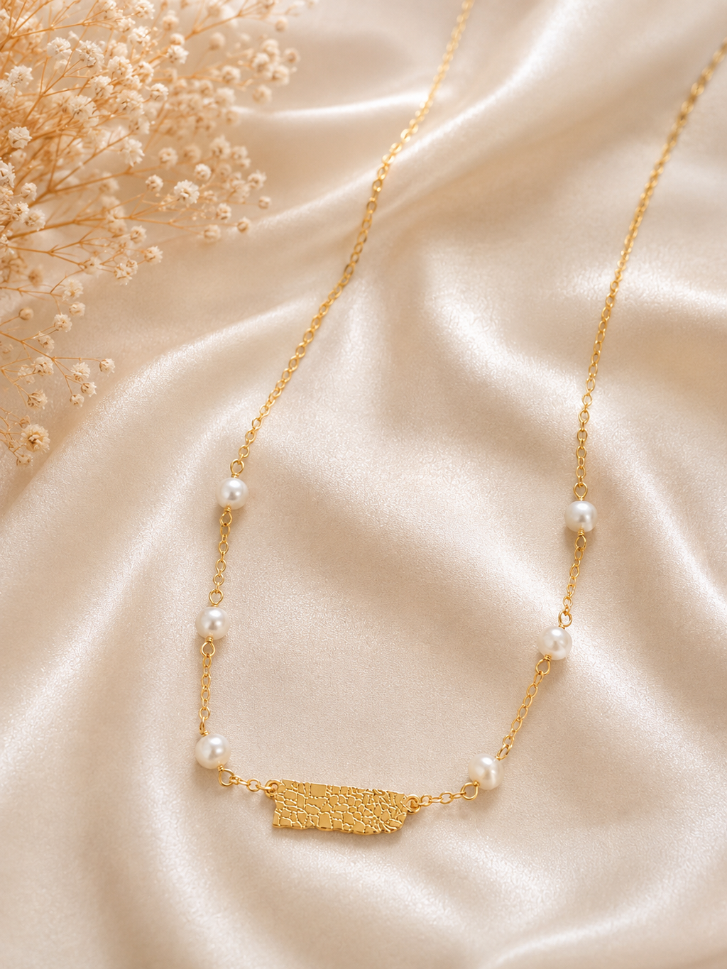 Collar de Perlas con Silueta de Puerto Rico | Acero Inoxidable